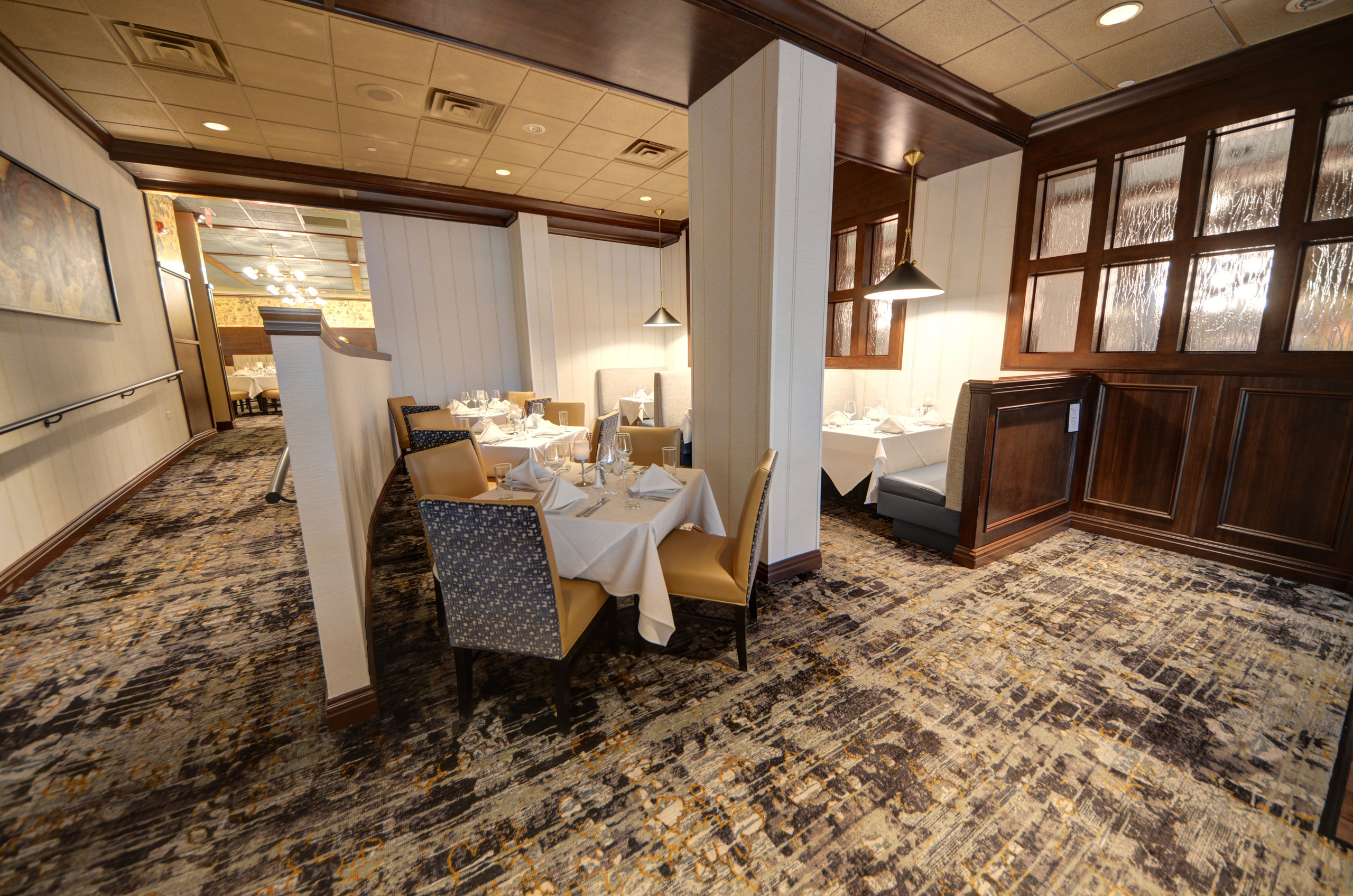 Ruth's Chris Main Dining Room 3