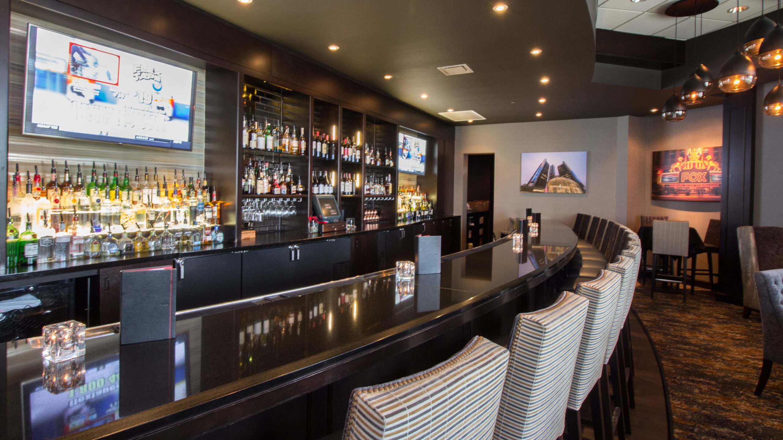 Ruth's Chris Dining Room 1