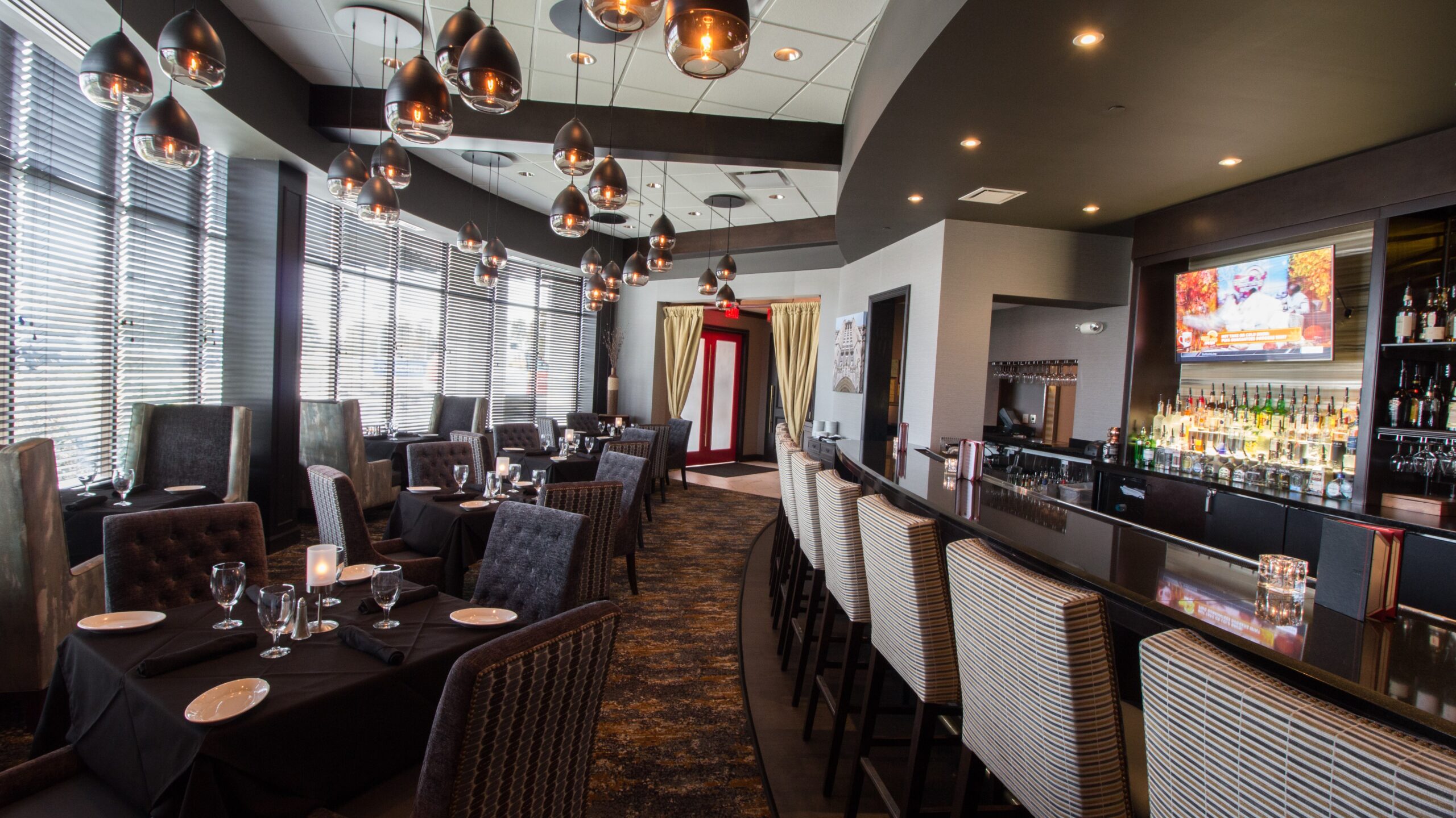 Ruth's Chris Dining Room 1