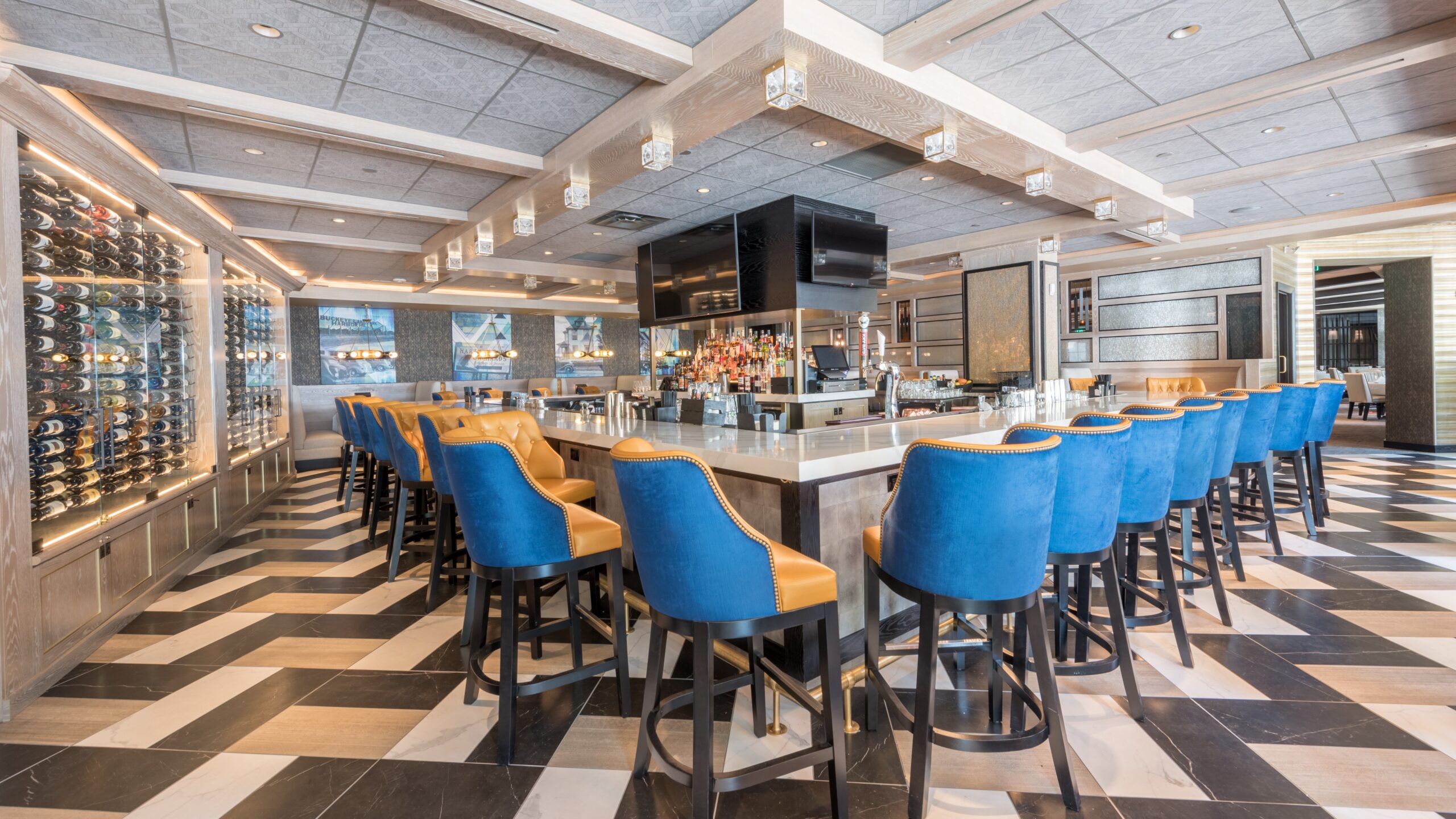 Ruth's Chris Bar 1