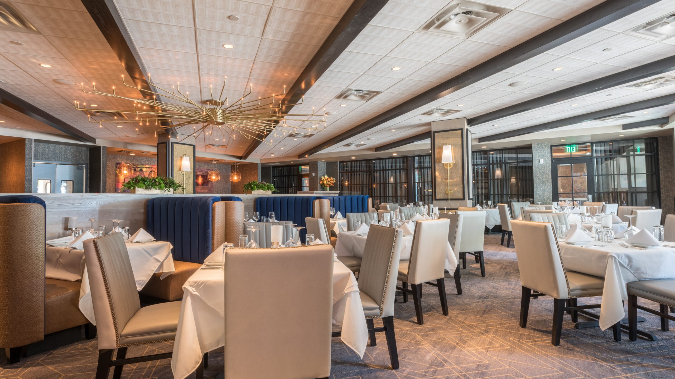 Ruth's Chris Main Dining Room 4