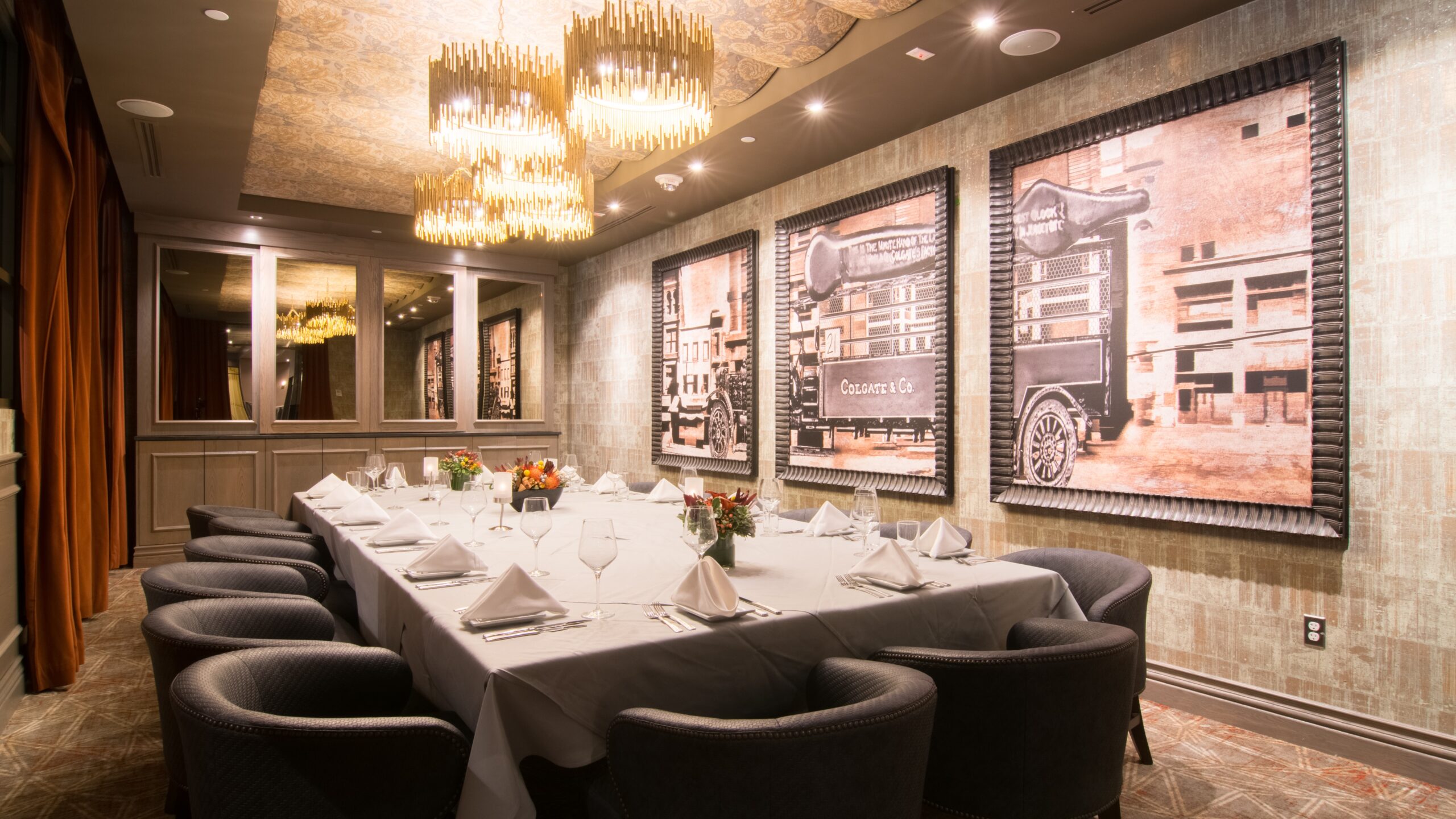 Ruth's Chris Private Dining Room 3