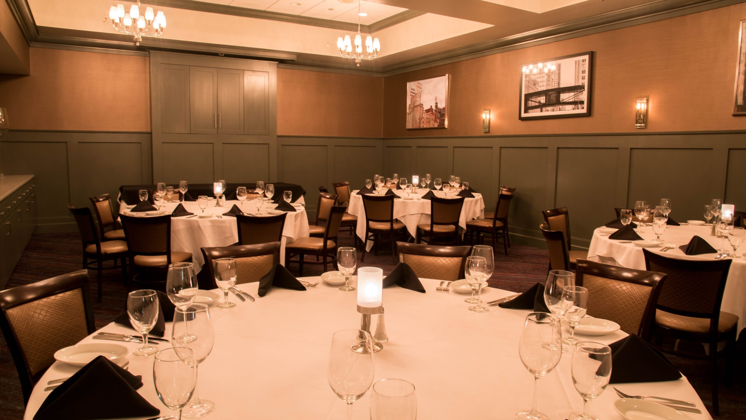Ruth's Chris Dining Room
