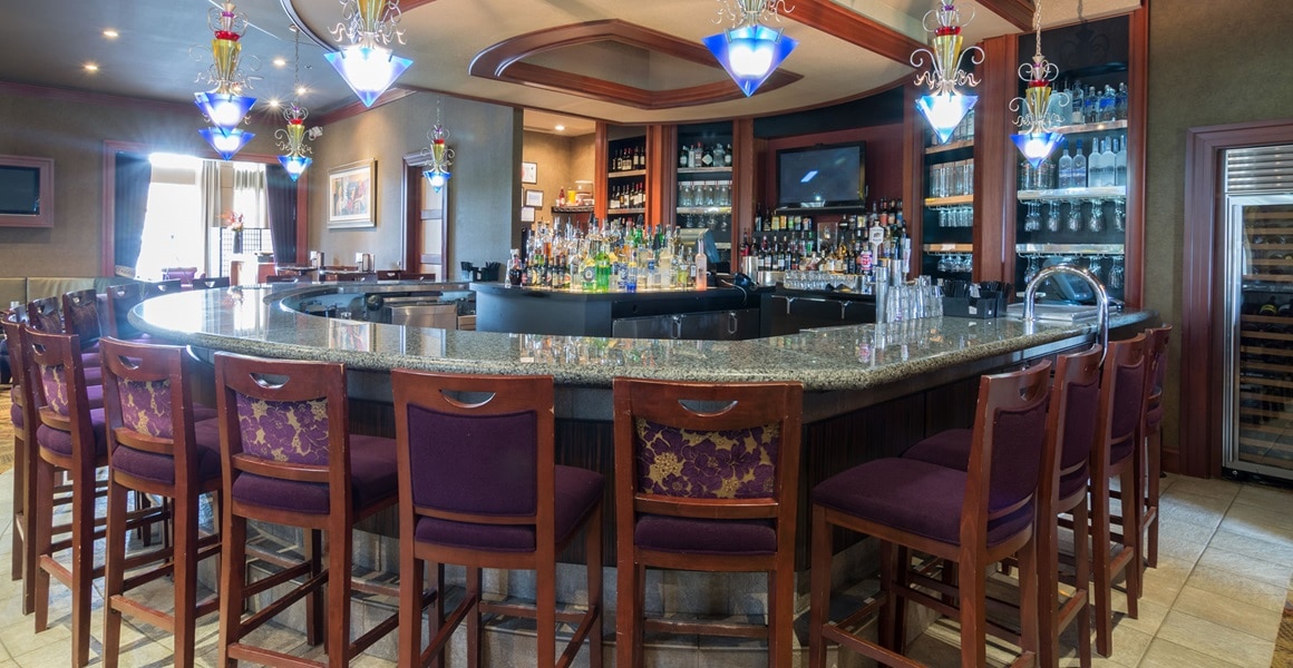 Ruth's Chris Bar 1