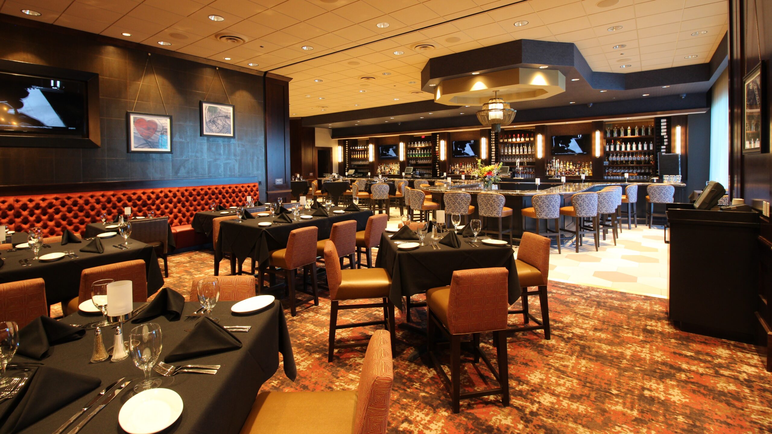 Ruth's Chris Bar 1