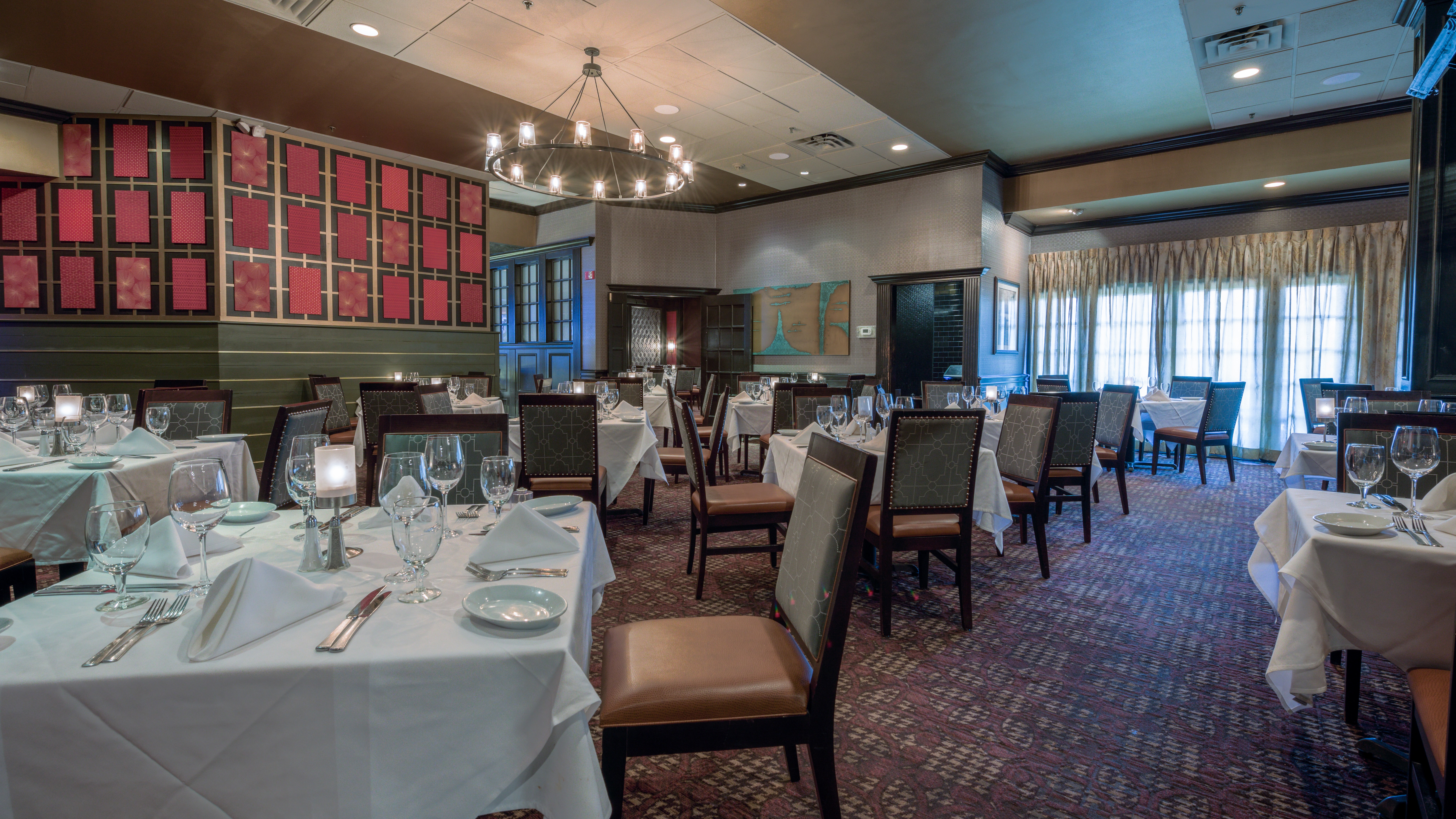 Ruth's Chris Main Dining Room 4