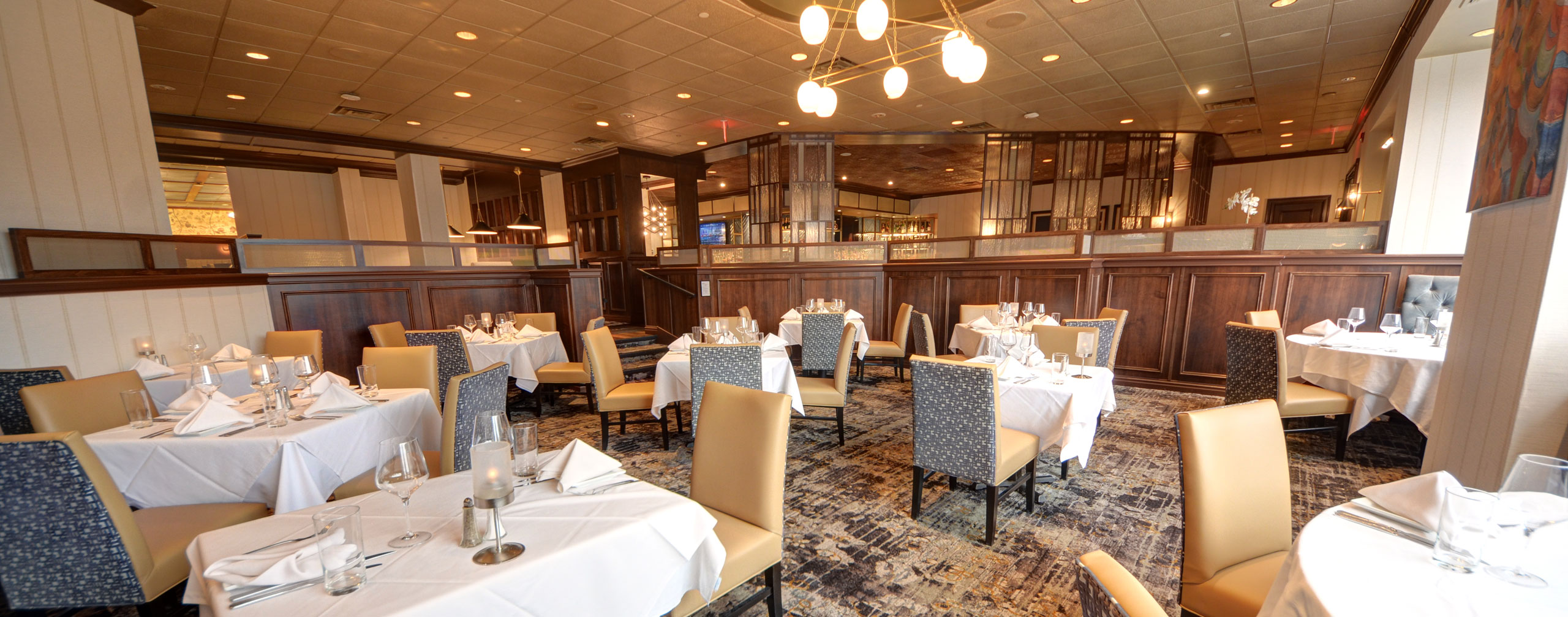 RUTH’S CHRIS STEAK HOUSE Dining Room