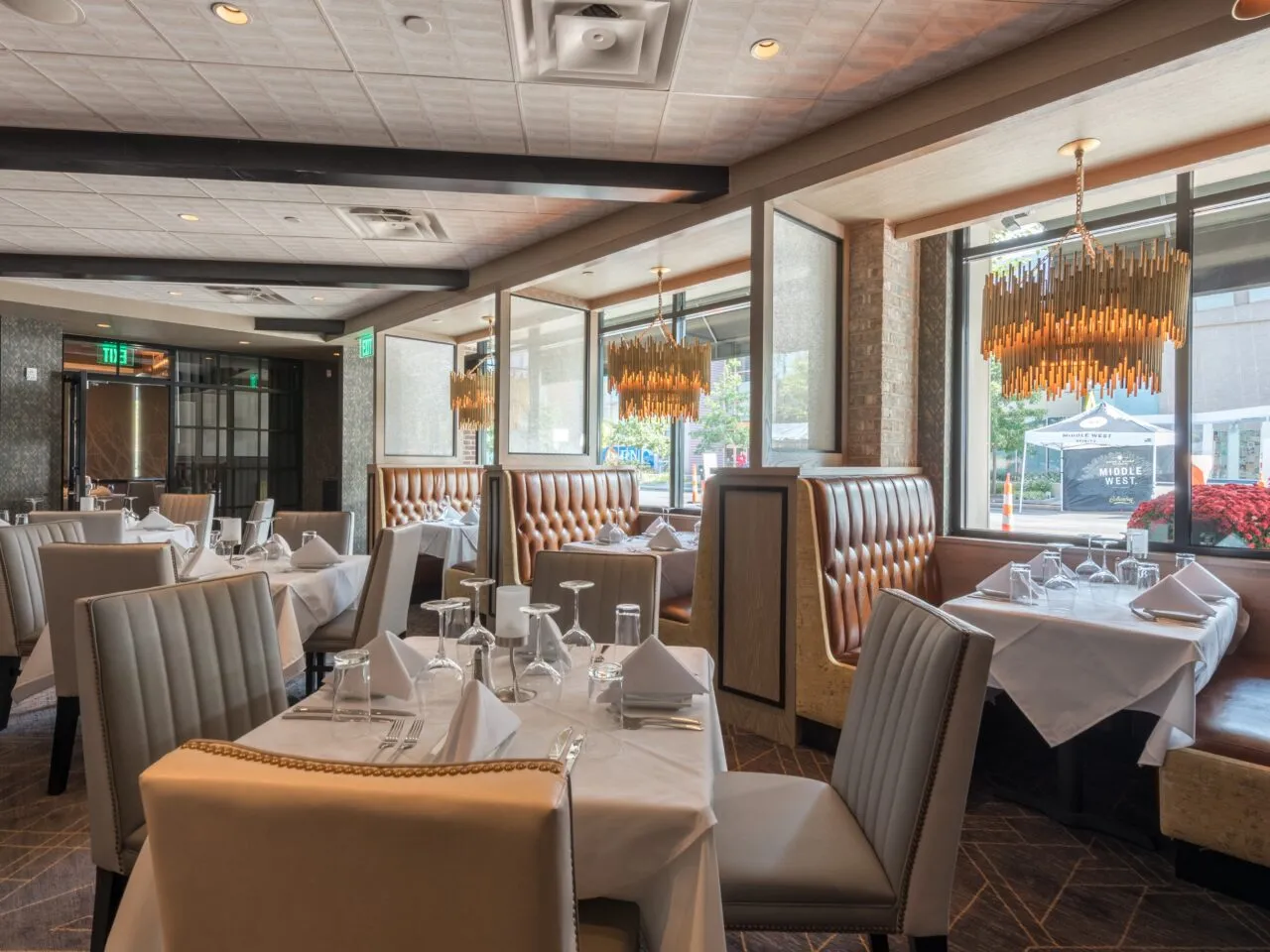RUTH’S CHRIS STEAK HOUSE Dining Room