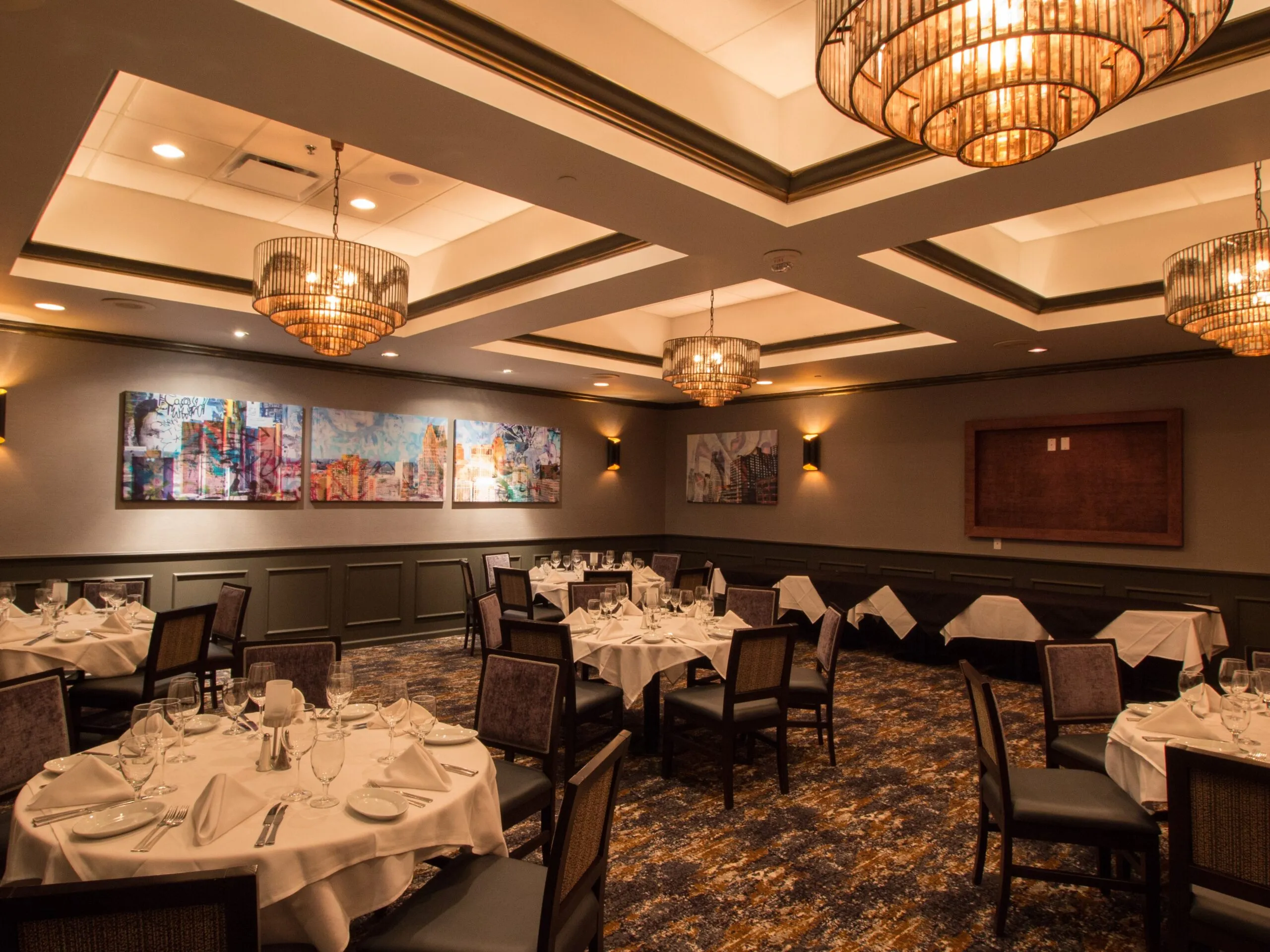 RUTH’S CHRIS STEAK HOUSE Dining Room