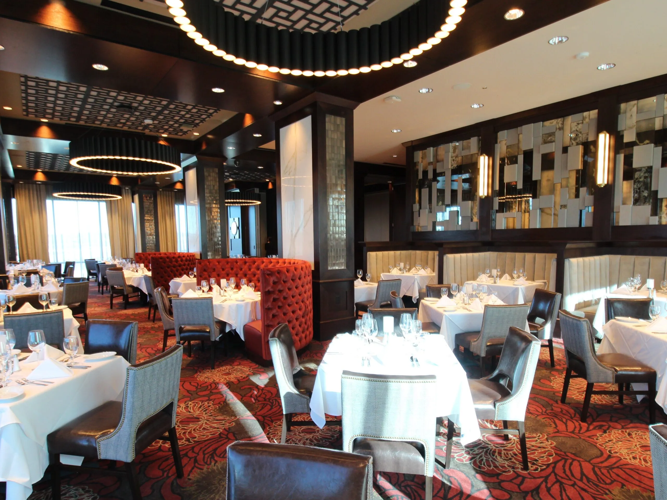 RUTH’S CHRIS STEAK HOUSE Dining Room