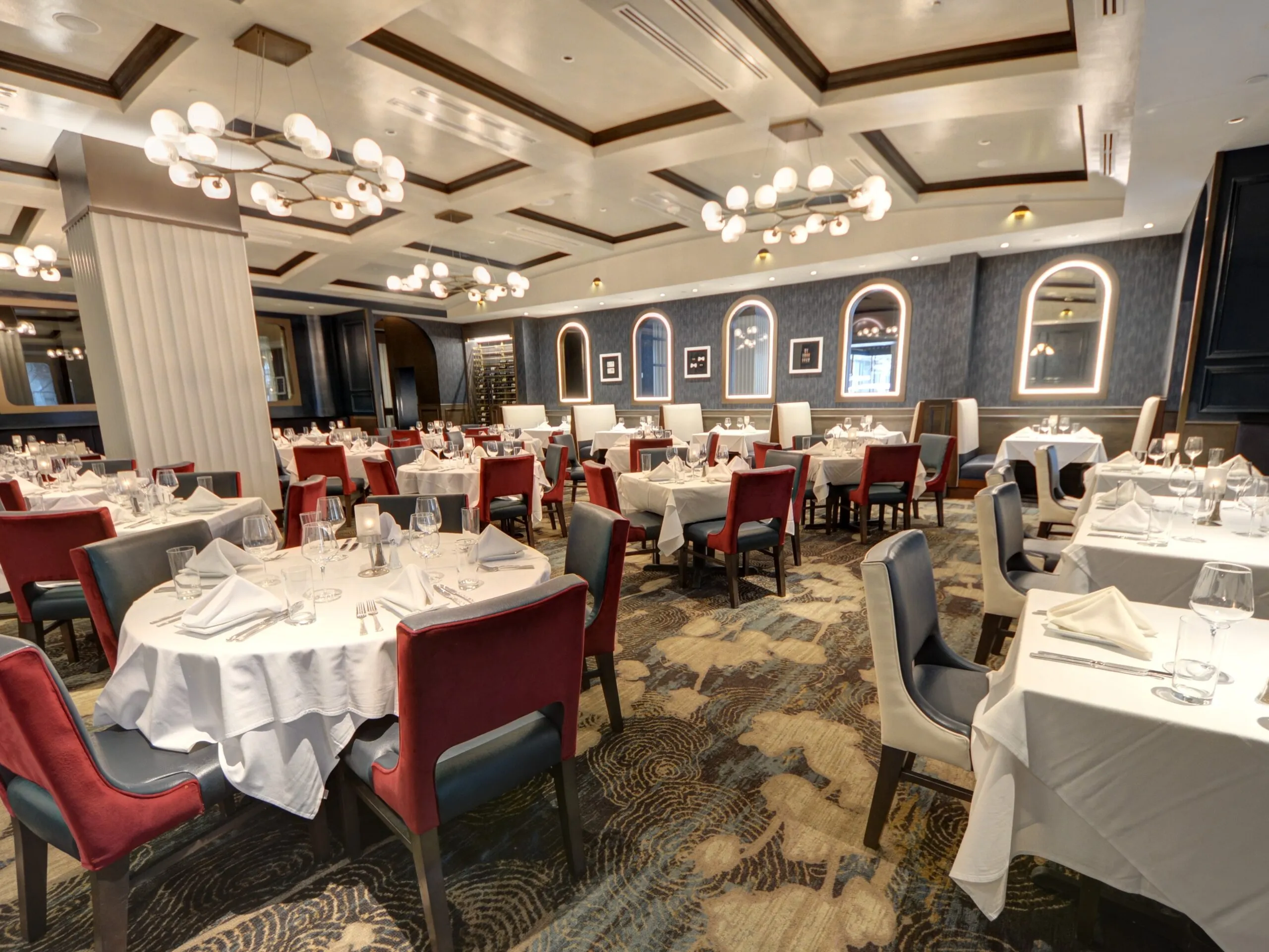 RUTH’S CHRIS STEAK HOUSE Dining Room